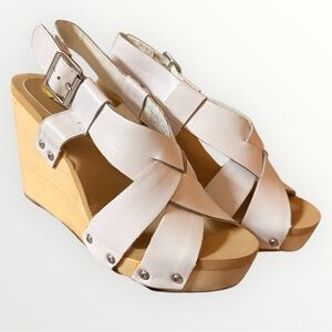 NWOT Volatile Women's Wedge Sandals